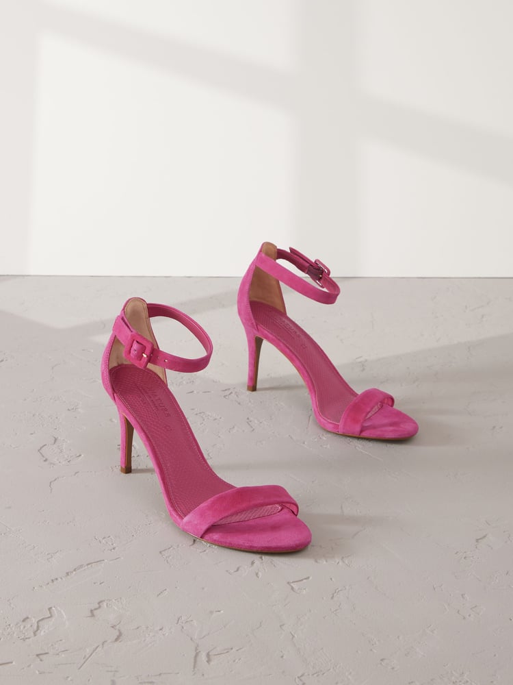 Pink Signature Premium Leather Round Toe Buckle Detail Mid Simple Sandals - Image 1 of 10