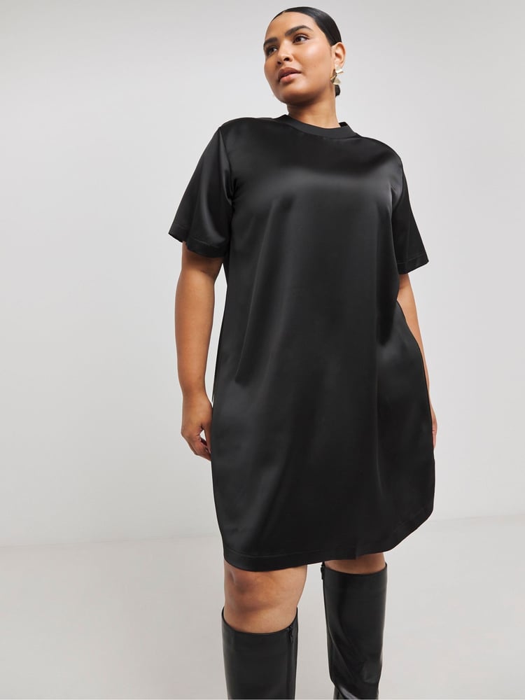 Simply Be Black Satin T-Shirt Dress - Image 4 of 4