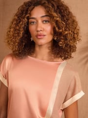 Love & Roses Pink and White Satin Front Jersey T-Shirt - Image 2 of 4