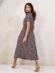 Lipsy Pink Ditsy Printed Short Sleeve Keyhole Jersey Midi Dress - Image 4 of 4