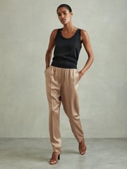 Reiss Champagne Elea Satin Elasticated Tapered Trousers - Image 3 of 6