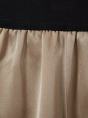 Reiss Champagne Elea Satin Elasticated Tapered Trousers - Image 6 of 6