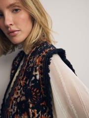 Black Sleeveless Pattern Graphic Knitted Waistcoat - Image 4 of 8