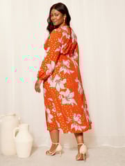 Curves Like These Red V Neck Midi Dress - Image 4 of 4