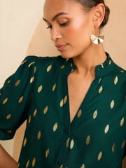 Love & Roses Green Foil Ruffle V Neck 3/4 Sleeve Button Through Blouse - Image 2 of 4