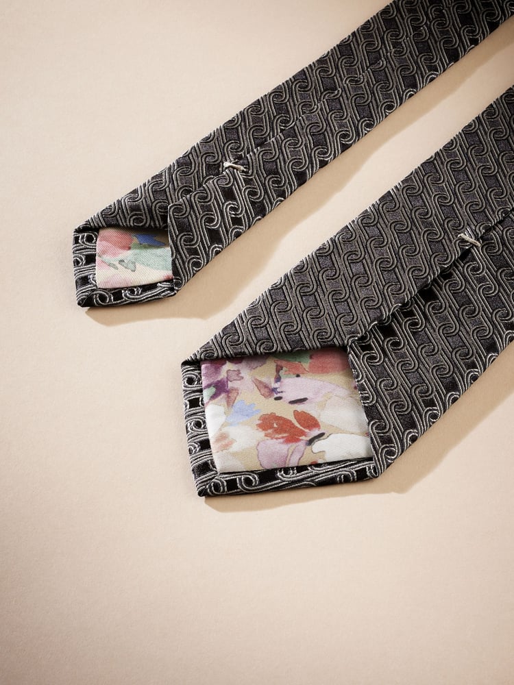 Black/Neutral Brown Link Signature Made In Italy Tie - Image 5 of 5