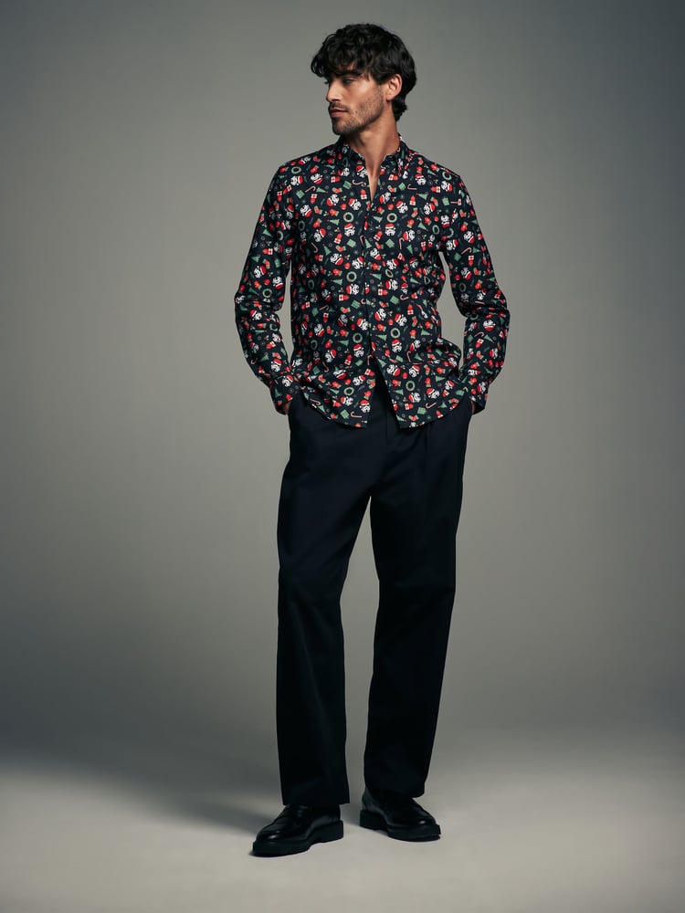 Black Storm Trooper Long Sleeve Christmas Print 100% Cotton Oxford Shirt - Image 2 of 6