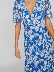 VILA Blue Angel Sleeve Midi Occasion Dress - Image 5 of 7
