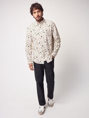 White Wreath Long Sleeve Christmas Print 100% Cotton Oxford Shirt - Image 2 of 8