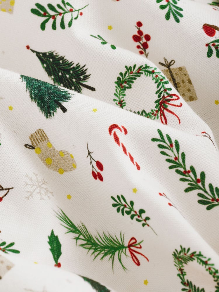 White Wreath Long Sleeve Christmas Print 100% Cotton Oxford Shirt - Image 8 of 8