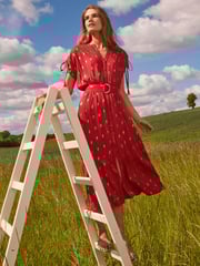Love & Roses Red Foil Ruched Shoulder Belted Midi Dress - Image 4 of 4