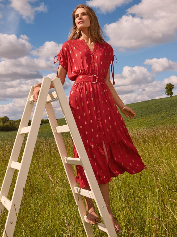Love & Roses Red Foil Ruched Shoulder Belted Midi Dress - Image 4 of 4