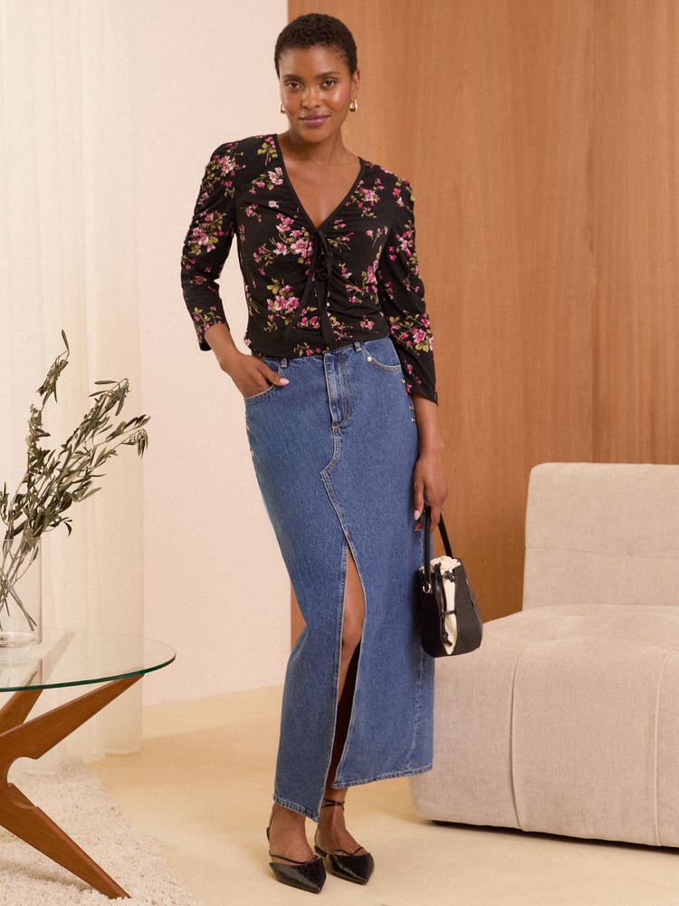 Love & Roses Black Floral Ruched Front Jersey Blouse - Image 4 of 4 Love & Roses Black Floral Ruched Front Jersey Blouse - Image 4 of 4