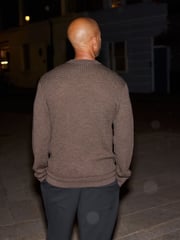 Braun - Signature – strukturierter Pullover aus 100 % Merinowolle - Bild 3 von 7