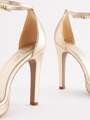 Gold Signature Leather Platform Sandals - Image 7 of 8