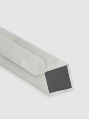 Reiss Silver Ceremony Textured Silk Blend Tie - Image 4 of 5