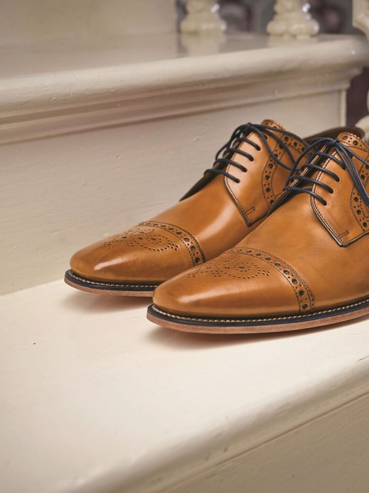 Loake Foley Calf Leather Semi Brogue Shoes - Image 2 of 4 Loake Foley Calf Leather Semi Brogue Shoes - Image 2 of 4