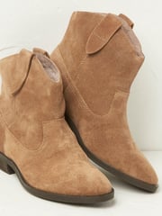 FatFace Brown Suede Pixie Boots - Image 4 of 6
