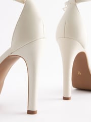 Bone White Signature Leather Platform Sandals - Image 7 of 8