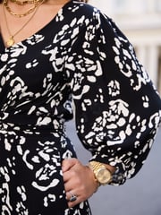 Myleene Klass Printed Midi Wrap Dress - Image 5 of 6
