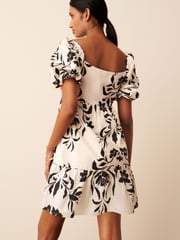 Black/White Floral Print Puff Sleeve  Mini Smock Dress - Image 3 of 6
