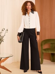 Love & Roses Ivory White Scallop Lace Detail Button Through Shirt - Image 3 of 4