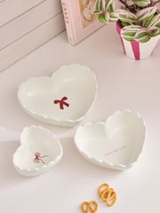 Set of 3 White Heart Shaped Stacking Nibble Bowls - Image 2 of 4