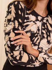 Love & Roses Black and White Animal Ruched Front Jersey Blouse - Image 2 of 4