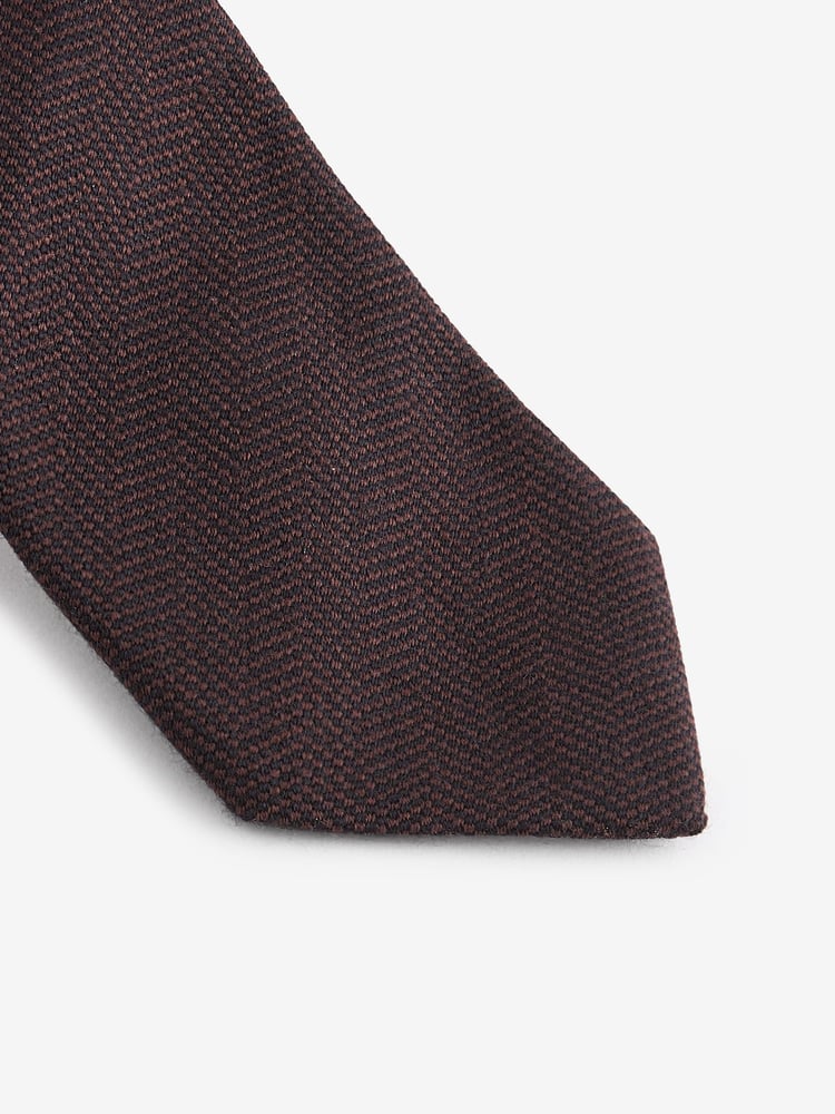 Brown/Navy Blue Navajo Style Silk Tie And Pocket Square Set - Image 2 of 5