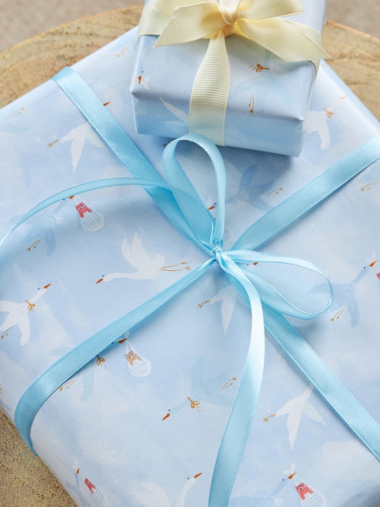 Blue Baby Boy Stork 10 Metre Wrapping Paper - Image 2 of 4