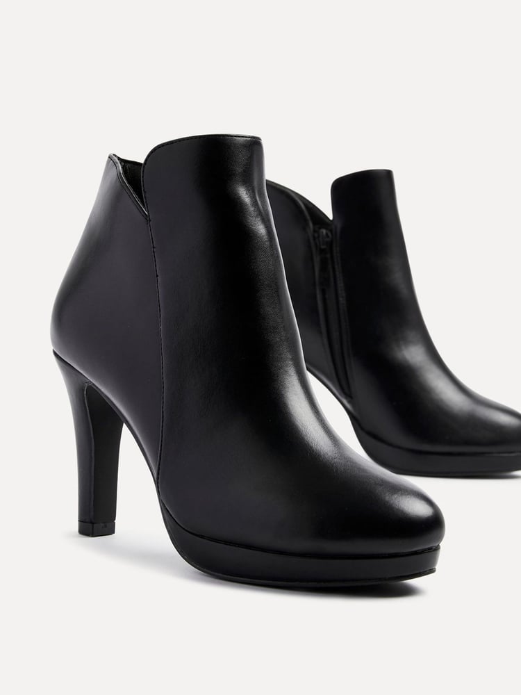 Linzi Black PU Layara Platform Ankle Boots With Stiletto Heels - Image 5 of 5 Linzi Black PU Layara Platform Ankle Boots With Stiletto Heels - Image 5 of 5