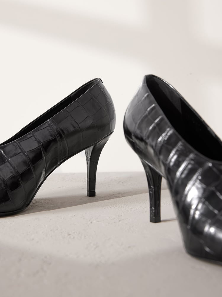 Black Premium Leather High Cut Chisel Toe Court Shoes - Image 10 of 10