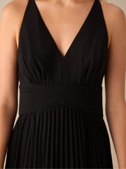 Ro&Zo Black Sienna Pleated Frill Maxi Dress - Image 7 of 8