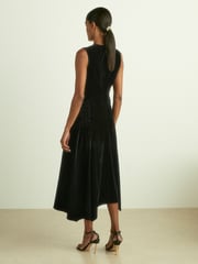 Reiss Black Blakely Velvet Shirred Panel Midi Dress - Image 4 of 5
