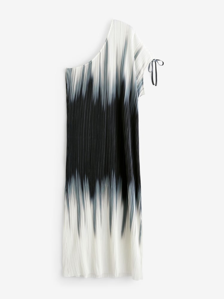 Simply Be White Ombre Plisse Maxi Dress - Image 5 of 5