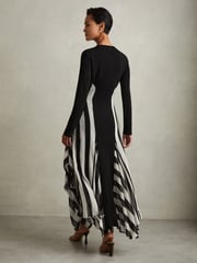 Reiss Black/White Dita Jersey Flared Hem Midi Dress - Image 4 of 5