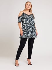 Yours Curve Black Lace Cold Shoulder Swing Top - Image 3 of 5