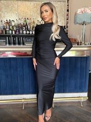 AX Paris Off The Shoulder Long Sleeves Draped Midi Dress - Image 3 of 4