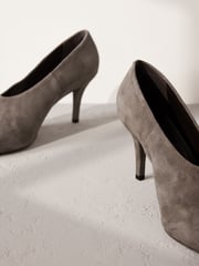 Grey Premium Leather High Cut Chisel Toe Court Shoes - Image 11 of 11