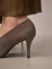 Grey Premium Leather High Cut Chisel Toe Court Shoes - Image 5 of 11