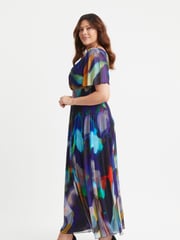 Scarlett & Jo multi Curve Isabelle Angel Sleeve Maxi Dress - Image 3 of 4