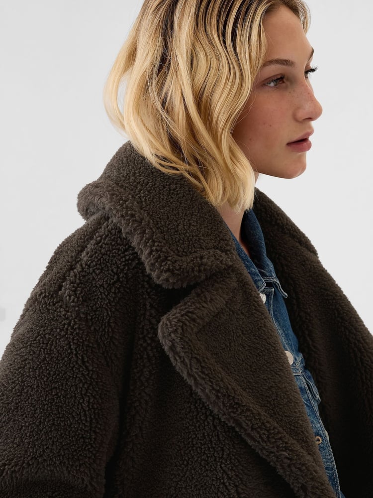 Gap – Langer Mantel aus Teddyfell mit Sherpa-Futter - Bild 2 von 5 Gap – Langer Mantel aus Teddyfell mit Sherpa-Futter - Bild 2 von 5