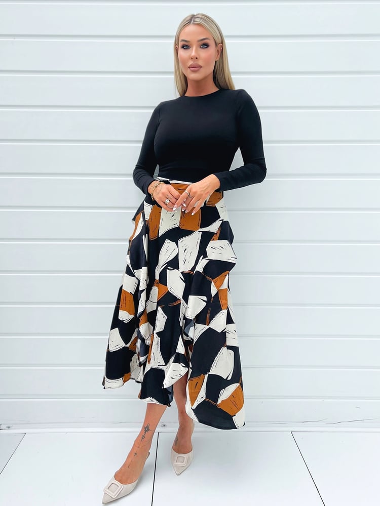 AX Paris Geometric Print 2 in 1 Long Sleeve Double Frill Split Black Midi Dress - Image 1 of 4