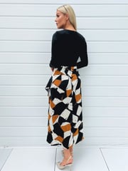 AX Paris Geometric Print 2 in 1 Long Sleeve Double Frill Split Black Midi Dress - Image 2 of 4