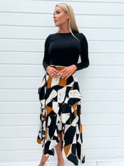 AX Paris Geometric Print 2 in 1 Long Sleeve Double Frill Split Black Midi Dress - Image 3 of 4