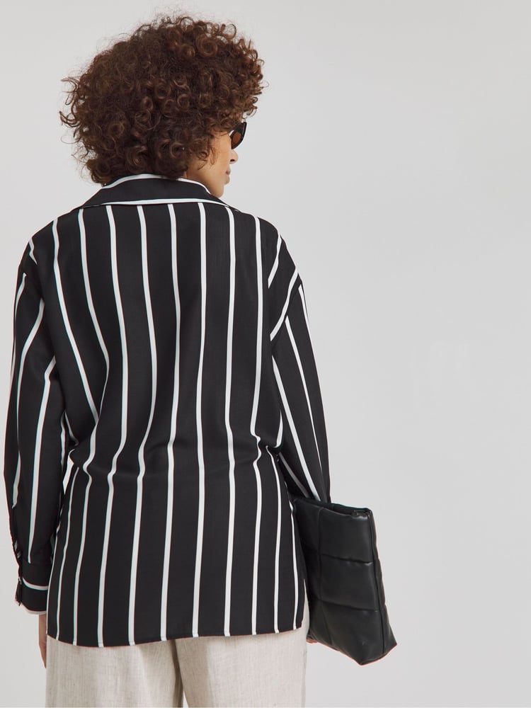 Simply Be Mono Striped Tie Front Wrap Shirt - Image 2 of 4 Simply Be Mono Striped Tie Front Wrap Shirt - Image 2 of 4