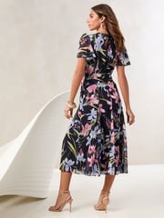 Lipsy Navy Floral Petite Short Sleeve Gathered Waist Underbust Midi Dress - Image 4 of 4