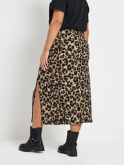 Yours Curve Natural Leopard Print Textured Maxi Skirt - Image 3 of 5