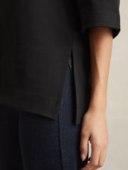 Schwarz - Reiss Annabel Stretch-Cotton Oversized V-Neck T-Shirt - Bild 4 von 6