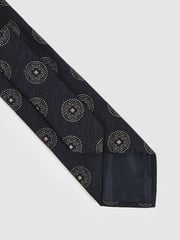 Reiss Navy Ginevra Silk Blend Tie with Medallion Pattern - Image 3 of 4